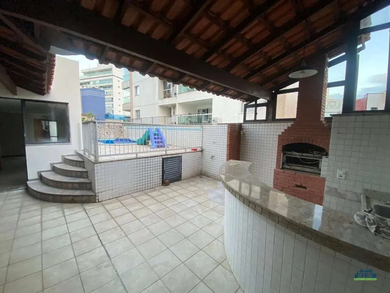 Cobertura para alugar na Praia da Costa