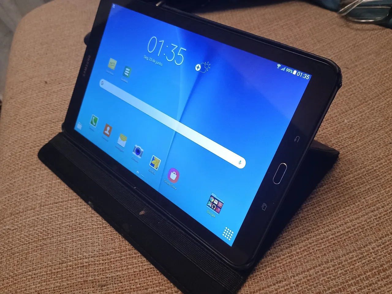 Tablet Samsung Galaxy Tab E T561M 3G - Tela 9.6