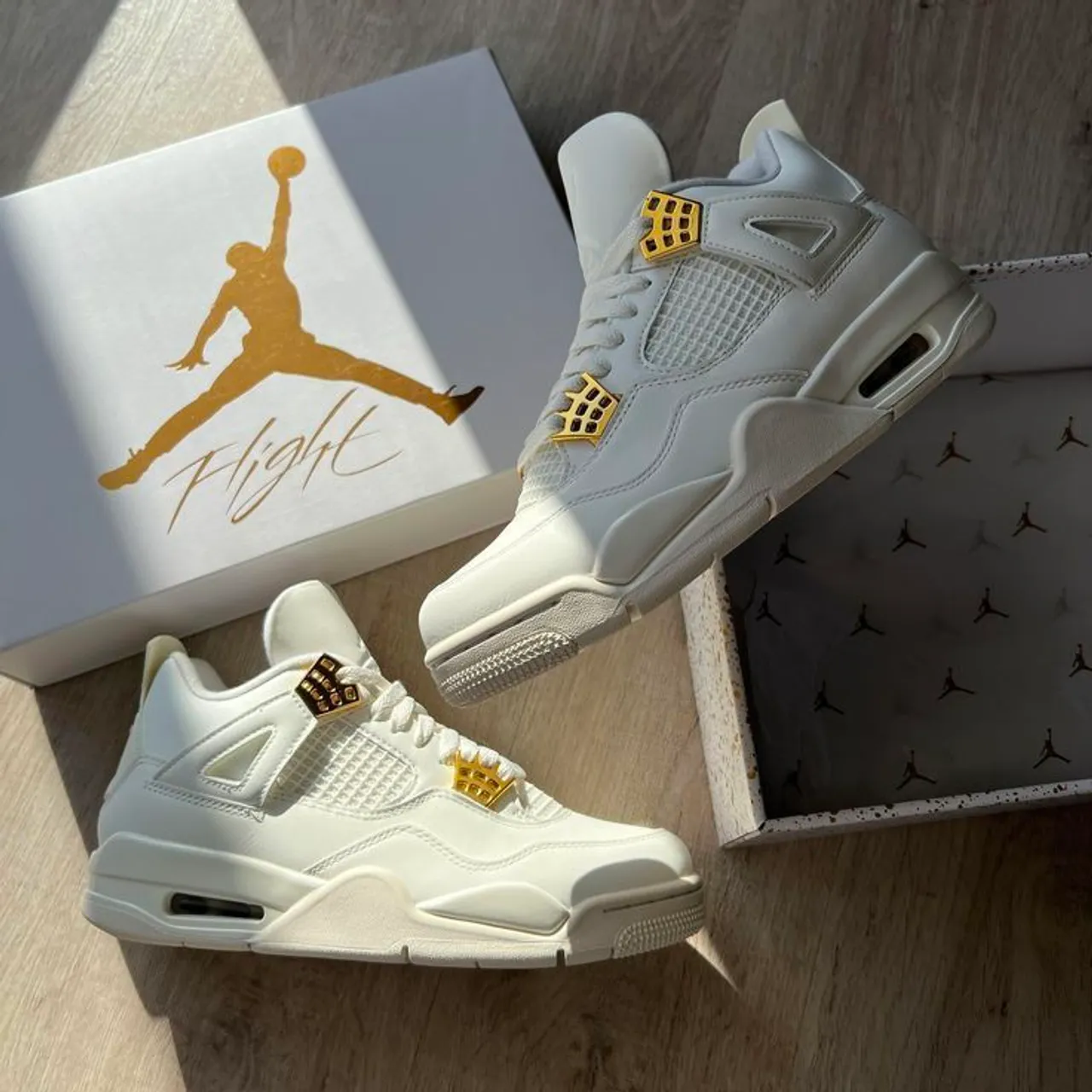 Air Jordan 4 Off White Gold
