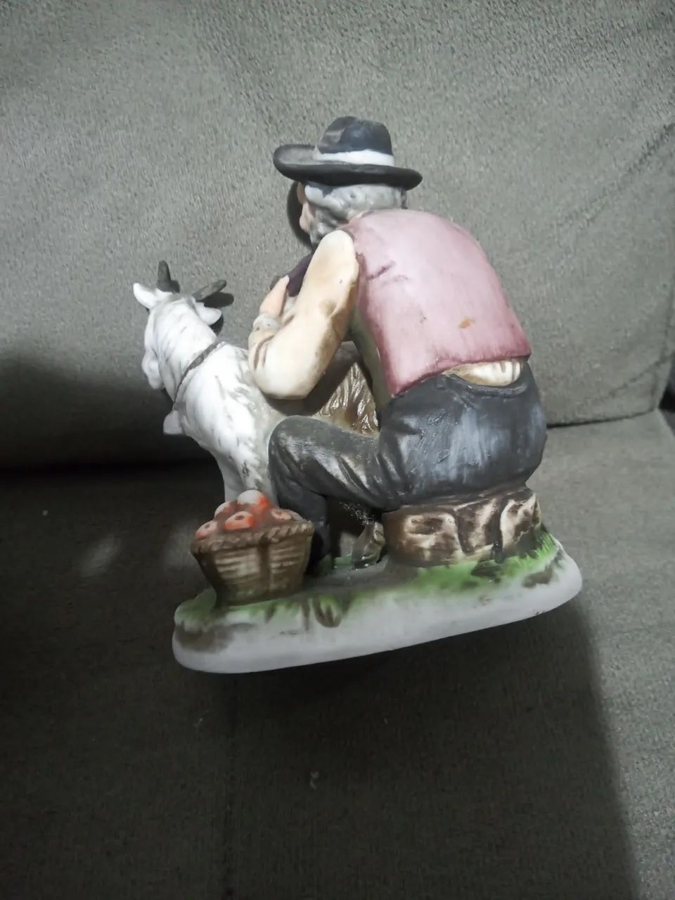 Antigas Estatuetas de Porcelana - Foto 6