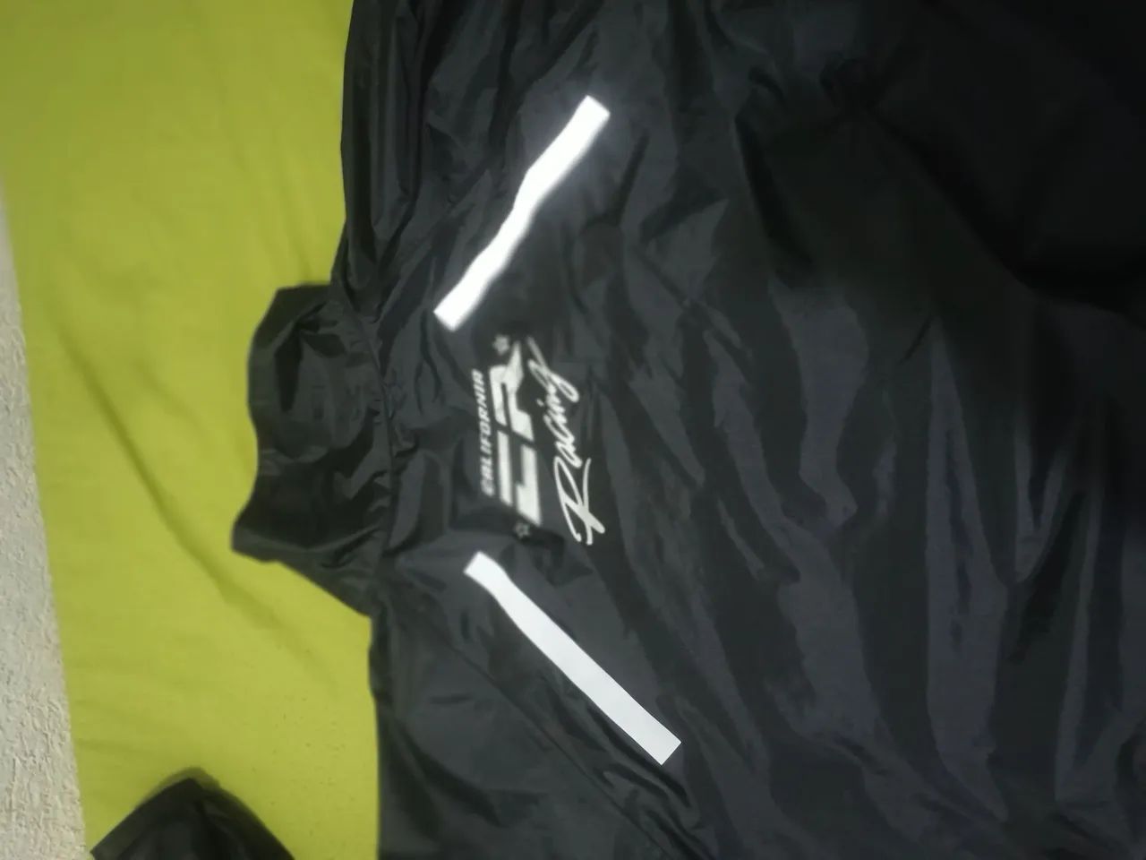 Conjunto Capa de Chuva Califórnia Racing XG( Jaqueta +Calça) - R$250 - Foto 2