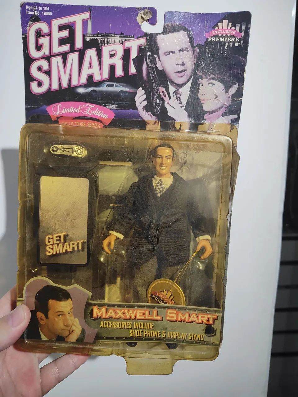 Bonecos colecionáveis Maxwell Smart e Agente 99 - Foto 2