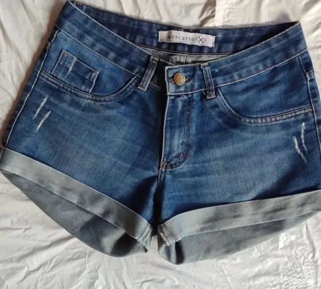 Short jeans