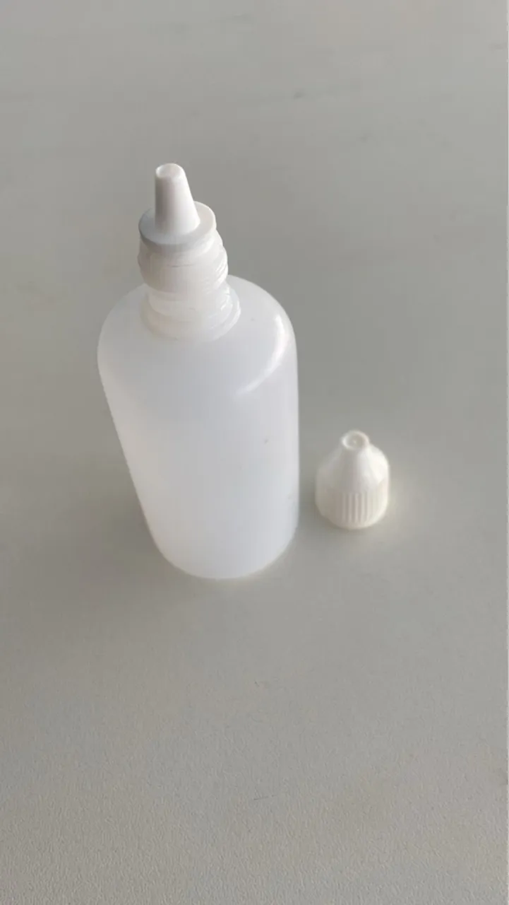 56 unidades de Frasco plástico conta gotas 60 ml