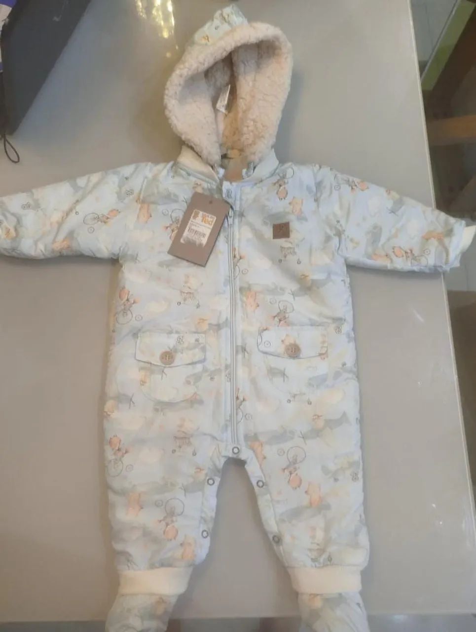 Macacão Infantil Azul com Capuz e Estampa Fofa - Foto 4