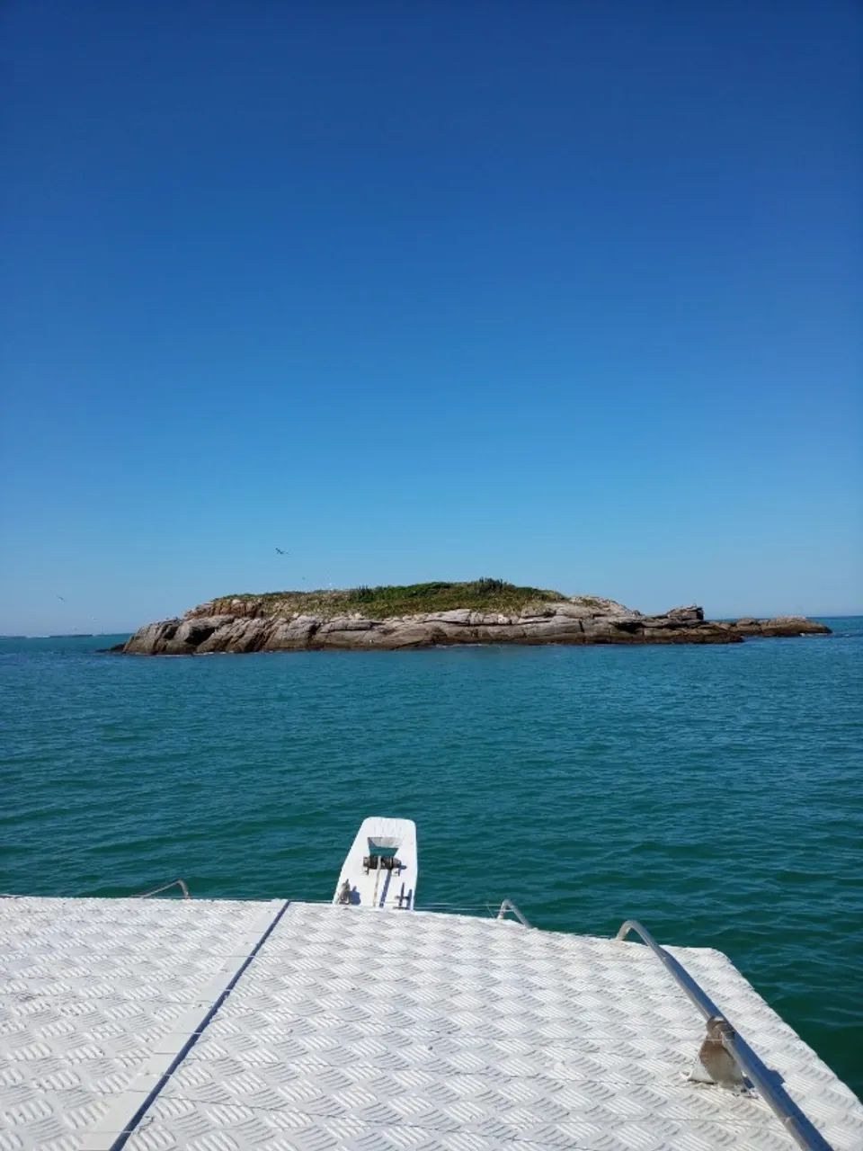 Vendo barco motor B18 casco de fibra - Foto 4