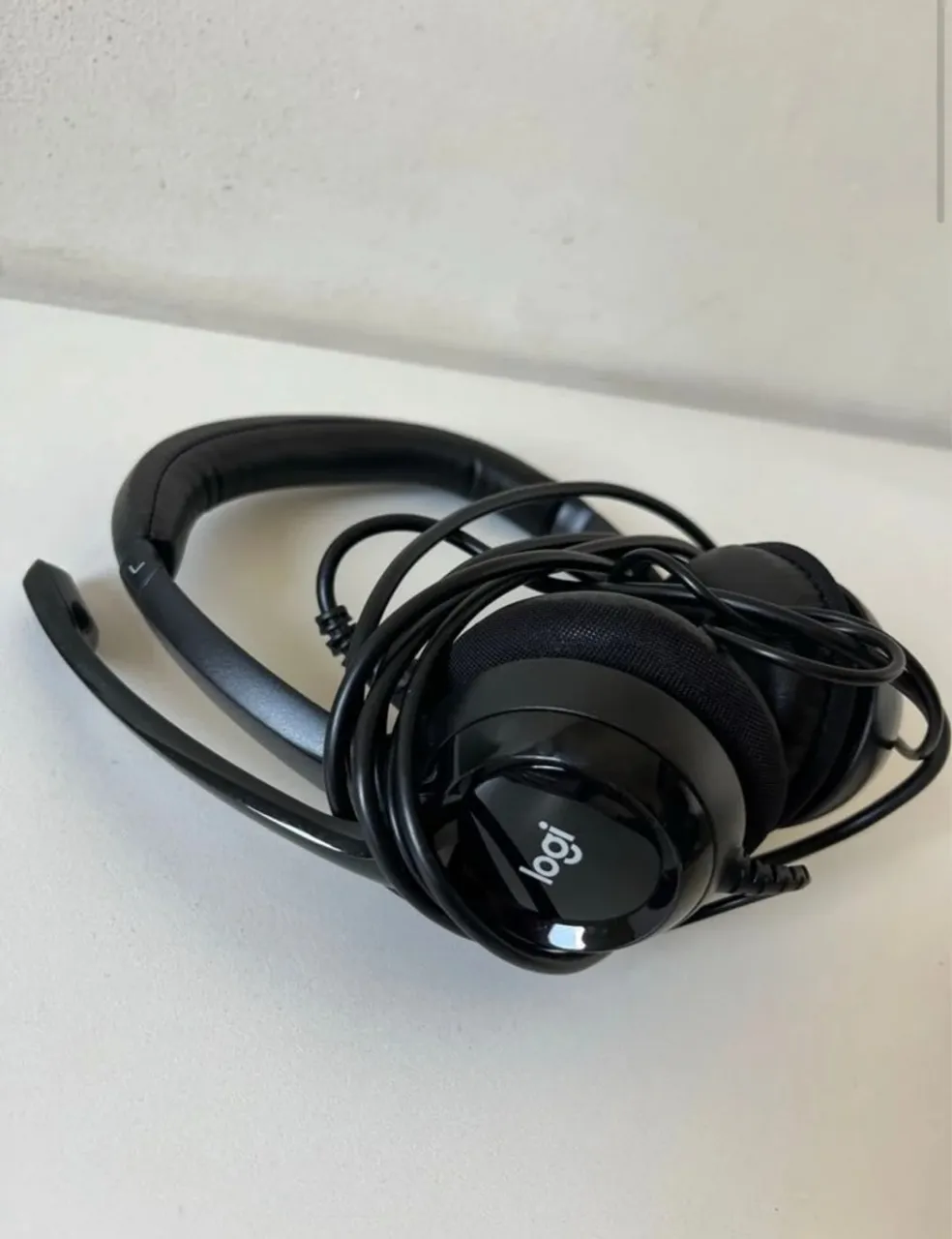 headset logitech h390 com microfone e redução de ruído novo