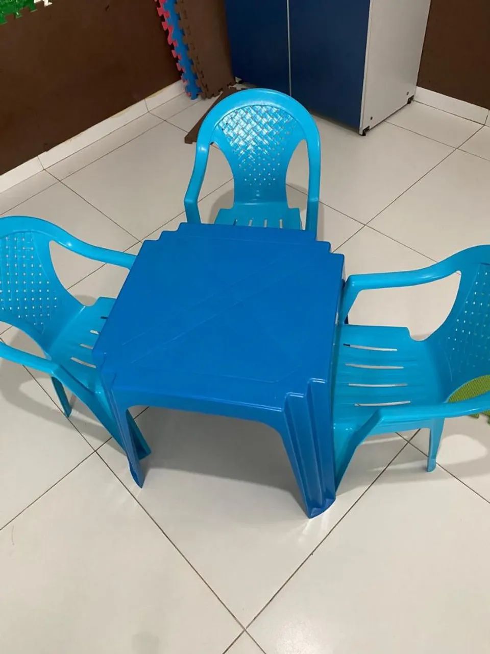 Kit de mesa com cadeiras infantil. - Foto 2