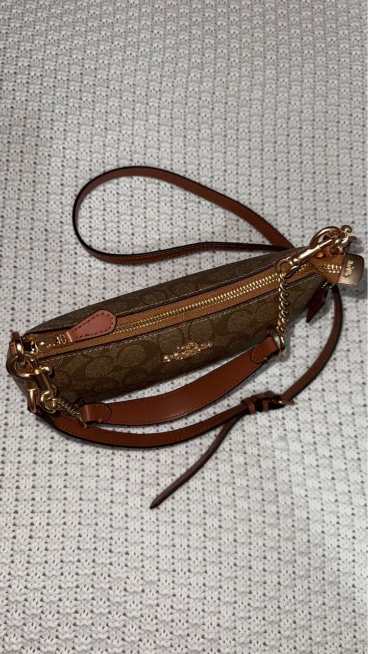 Bolsa Coach Original - Elegância e Estilo - Foto 4