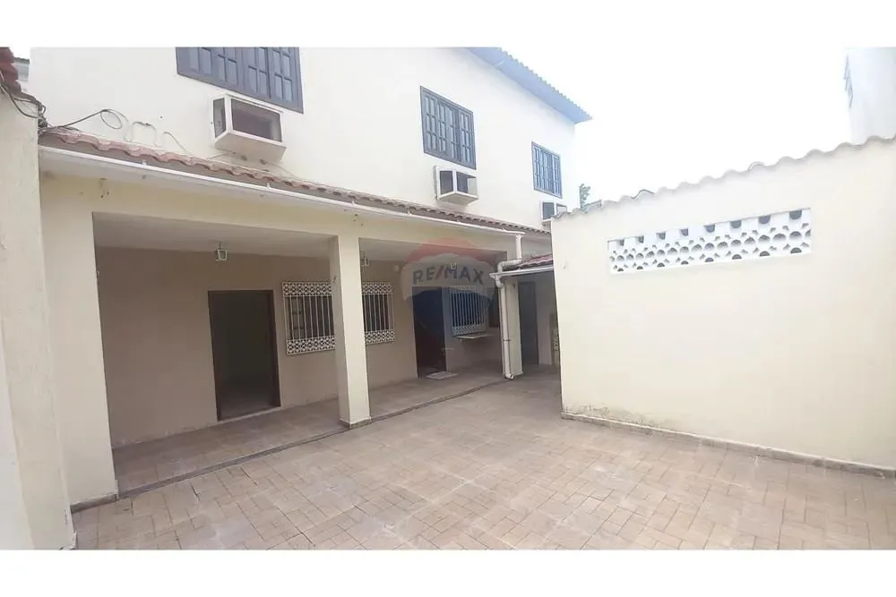 Casa para alugar, com 3 quartos, 110m2, por R$2.600,00, na Freguesia, Ilha do Governador,