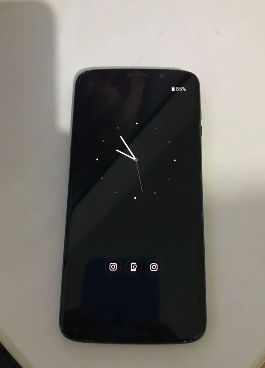 Vendo celular com projetor de vídeo 