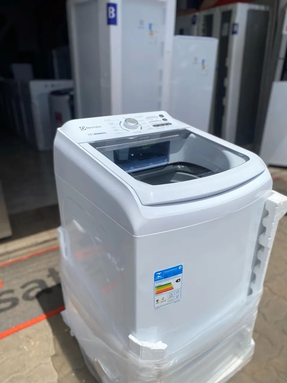 Máquina de Lavar Electrolux 13kg Branca Essential Care com Cesto Inox e Jet&Clean (LED13) - Foto 3