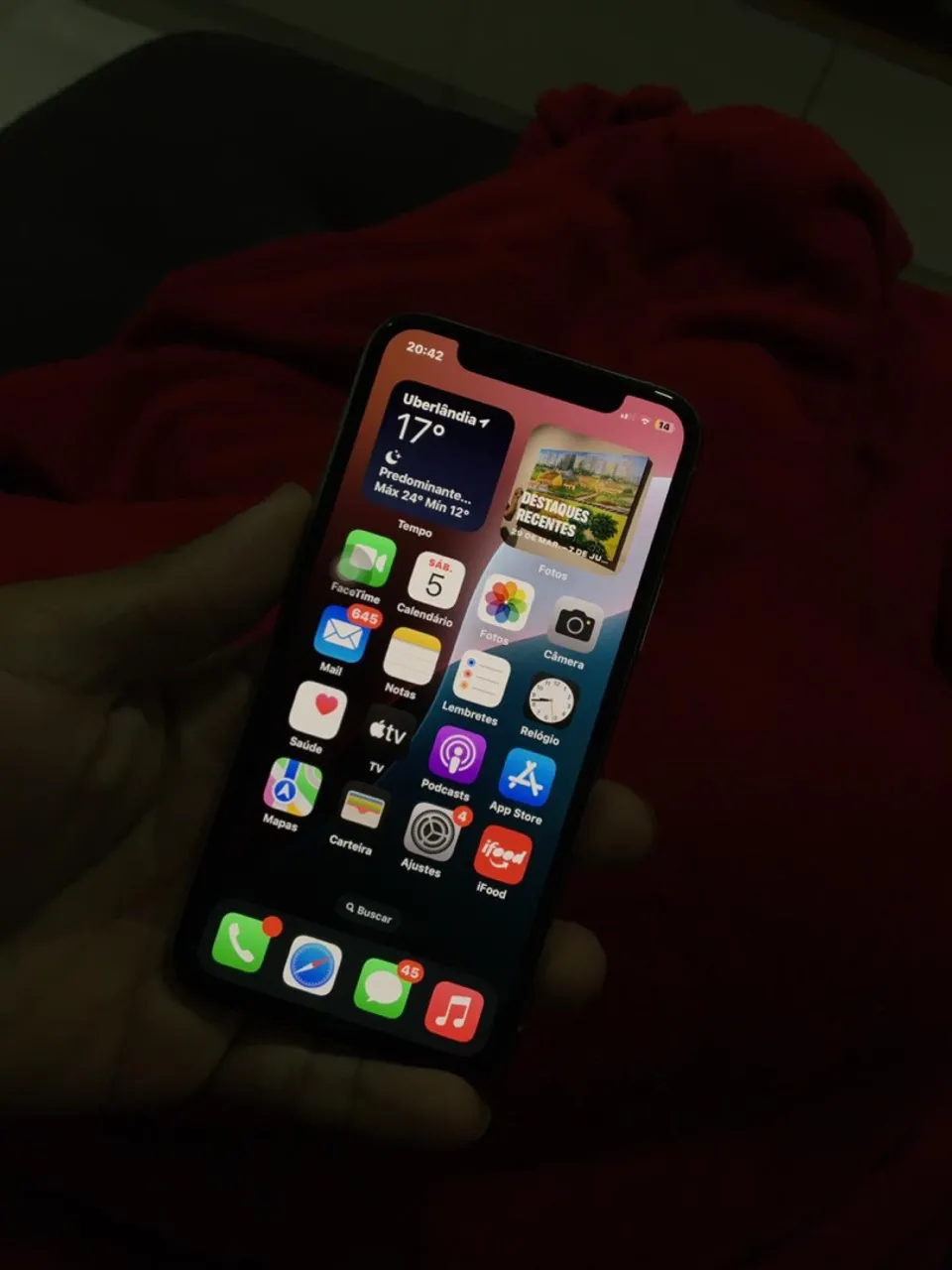 iPhone em excelente estado - Tela incrível!