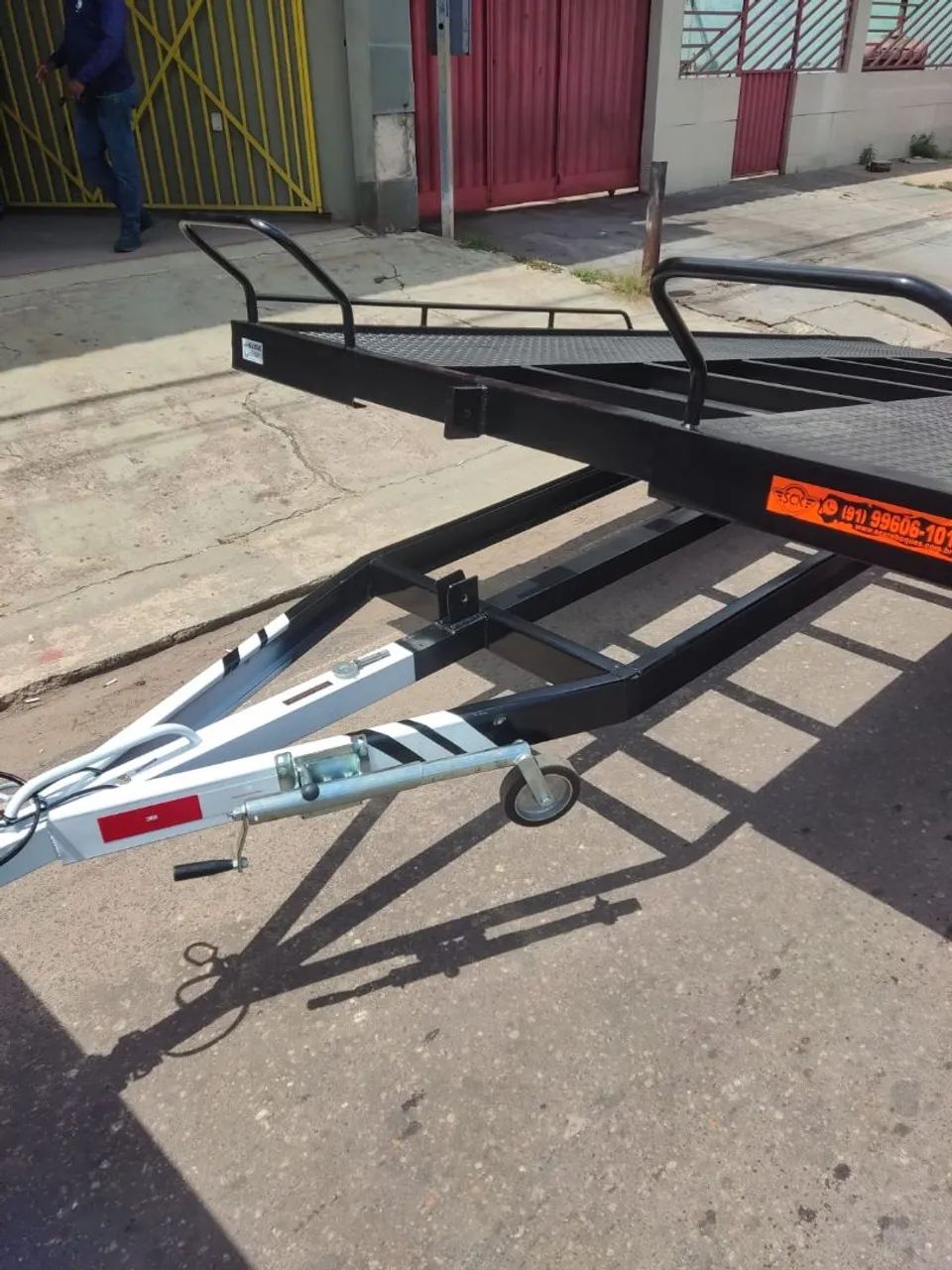 Reboque Plataforma para Transporte de Veículos até 1500kg