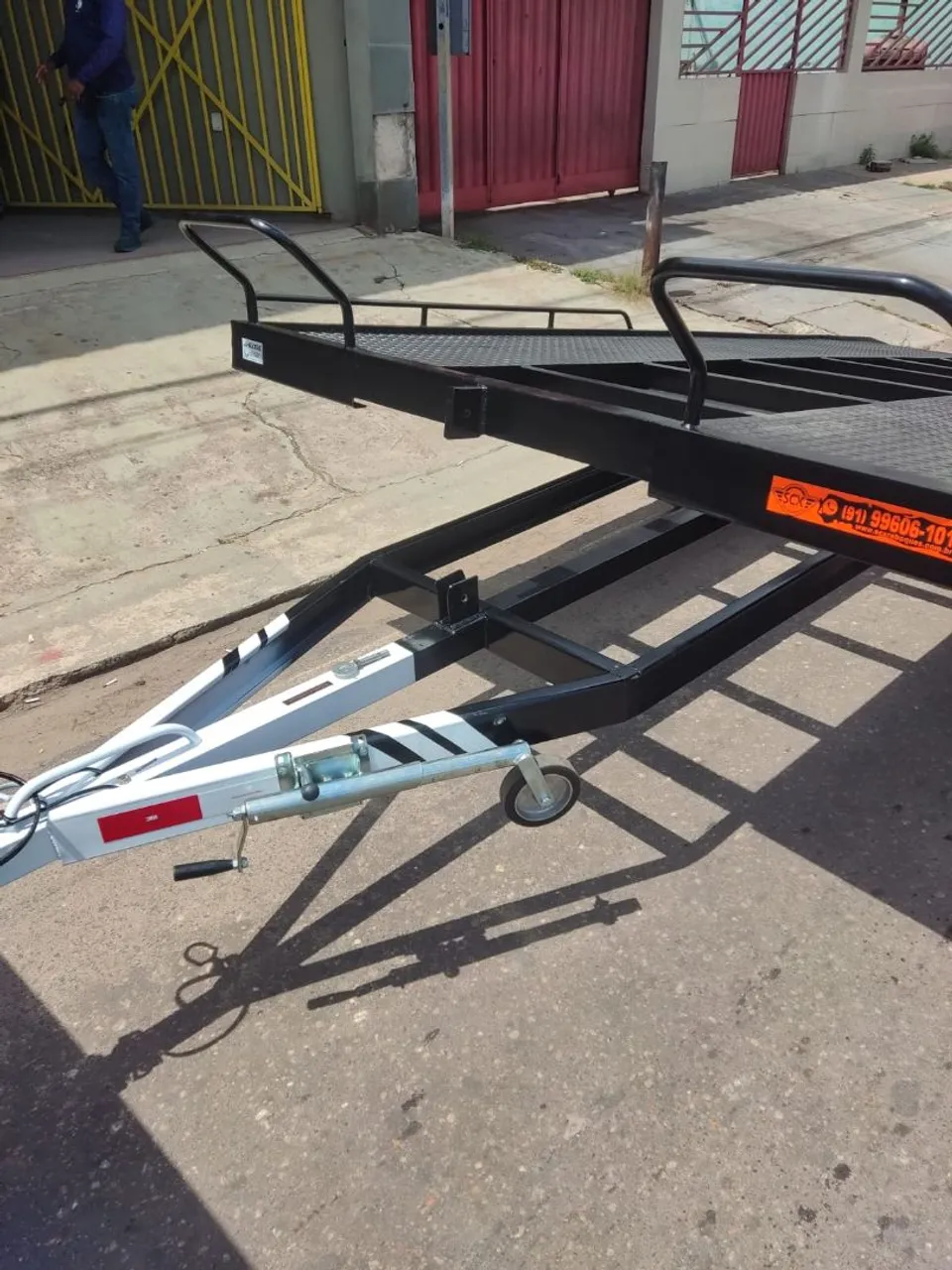 Reboque Plataforma para Transporte de Veículos até 1500kg