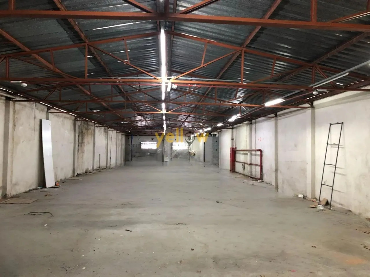 Salão para Locação em Vila Romanópolis - Ferraz de Vasconcelos
