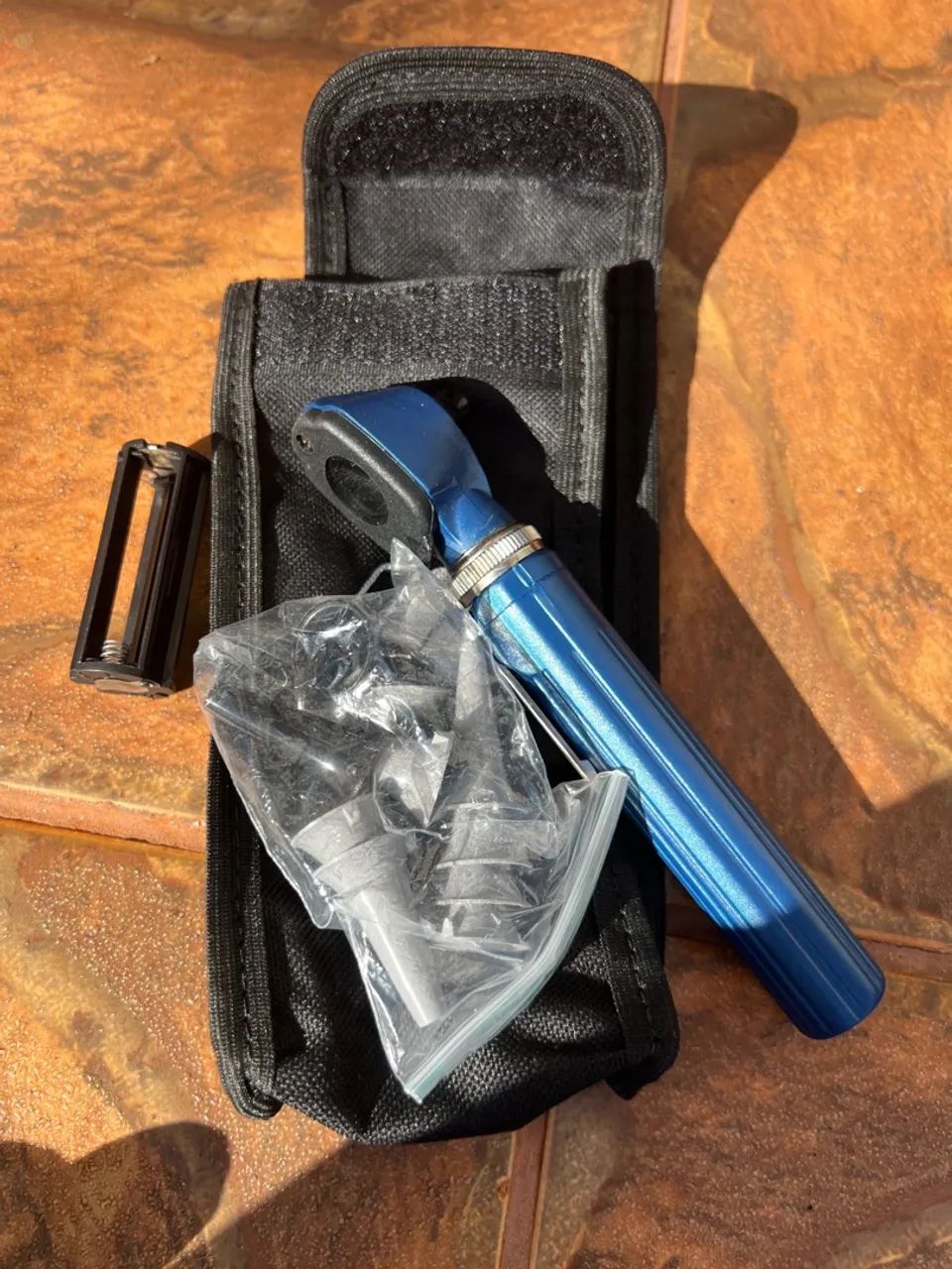 Otoscópio Azul Profissional - Foto 2