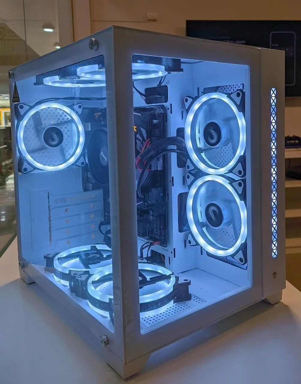 Pc Gamer64363332638211123