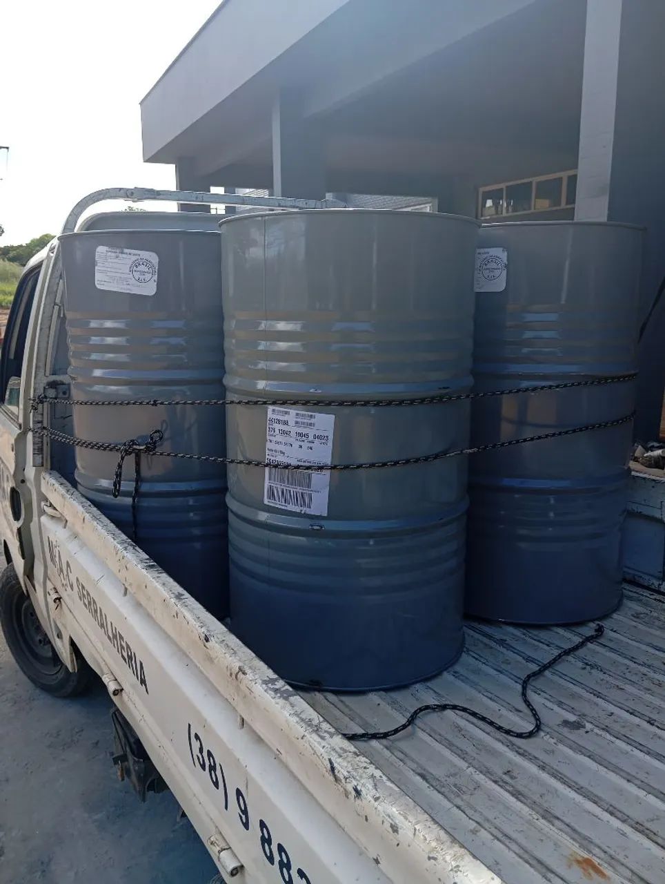 Tambores ( não tóxico era utilizado para armazenamento de manteiga 