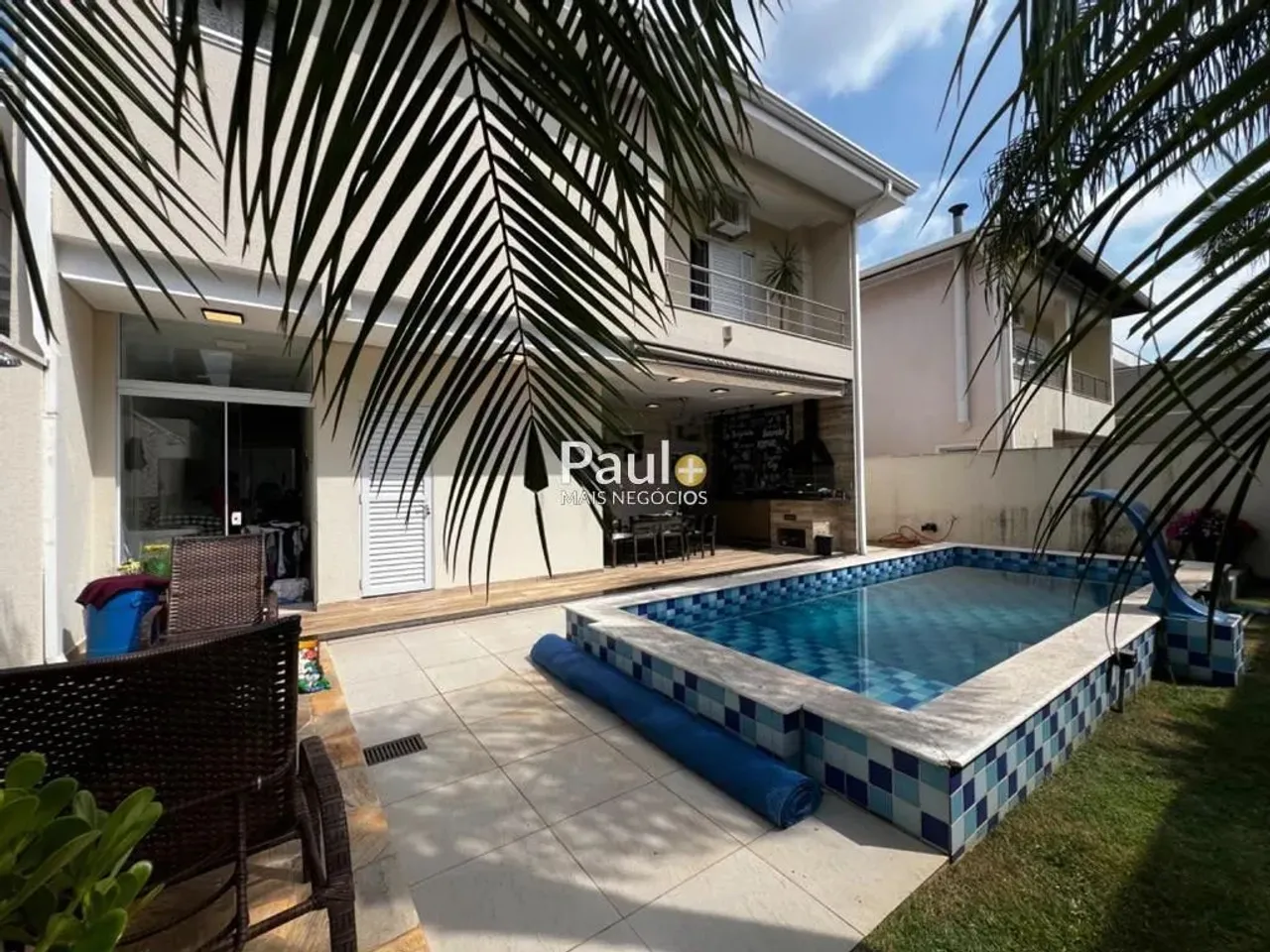 Sobrado à venda em Campinas, Swiss Park, com 4 suítes, com 302 m², St. Moritz