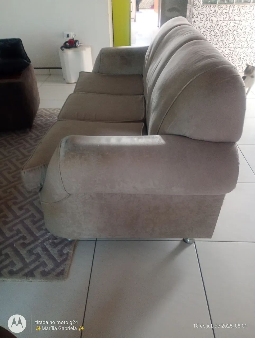 Sofá 3 Lugares Confortável e Elegante - Foto 4