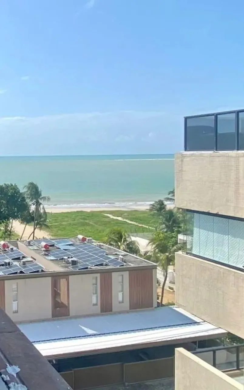 Apartamento, dois quartos, vista lateral mar, poucos passos