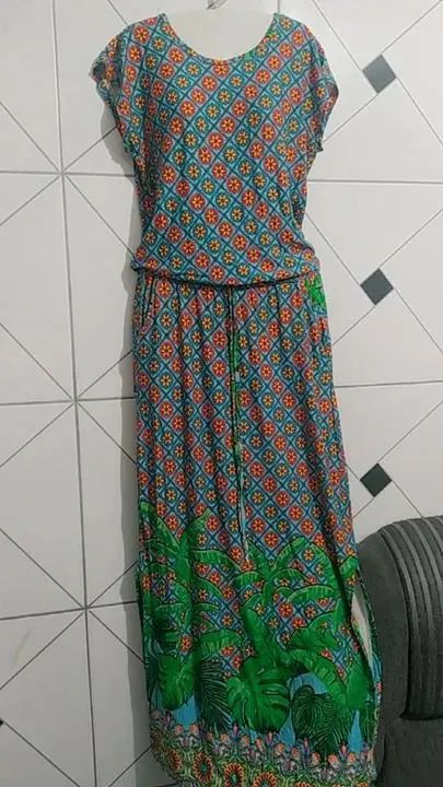 Vestido Longo Estampado Floral e Tropical