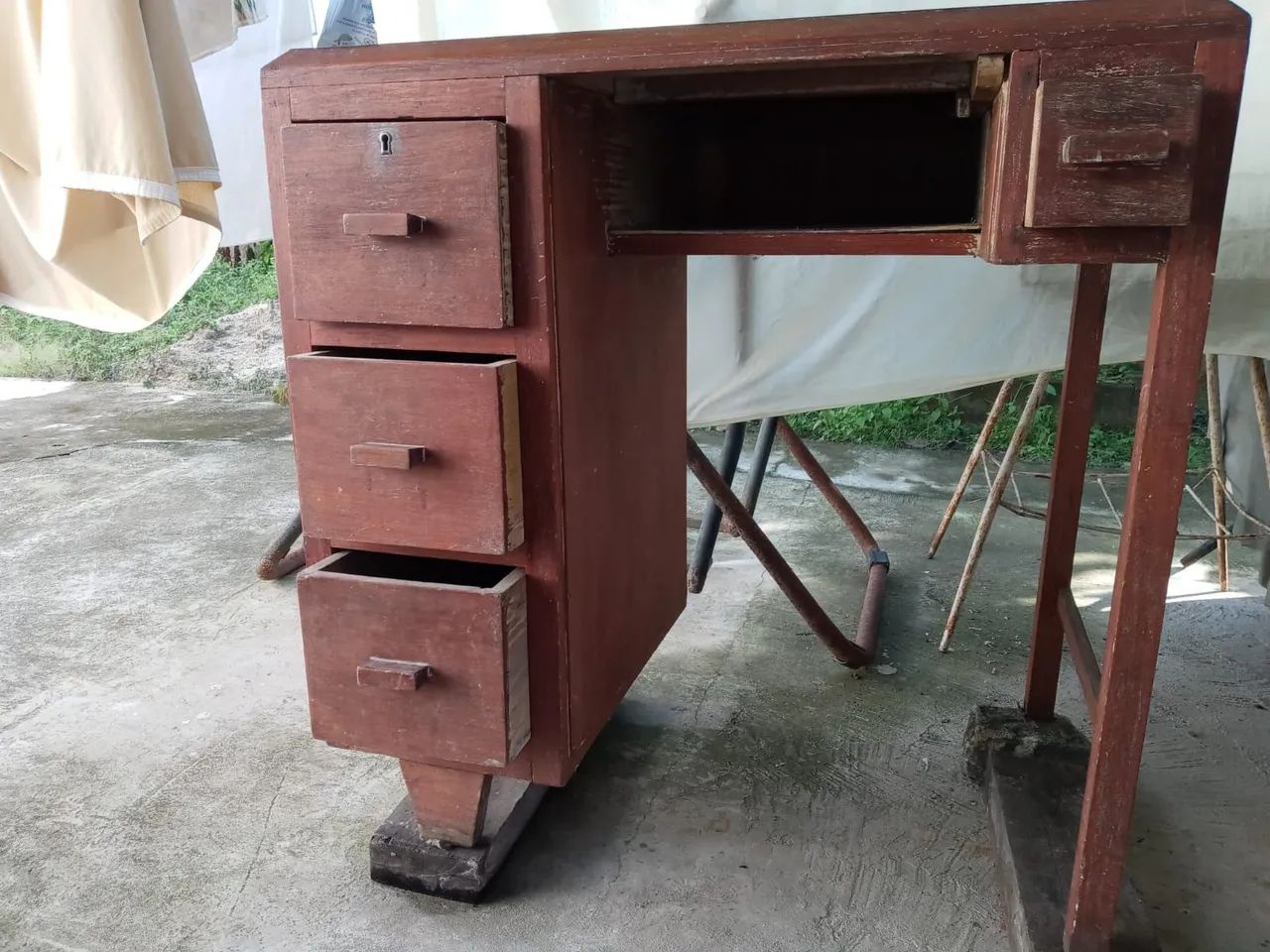 Escrivaninha madeira maciça  - Foto 4