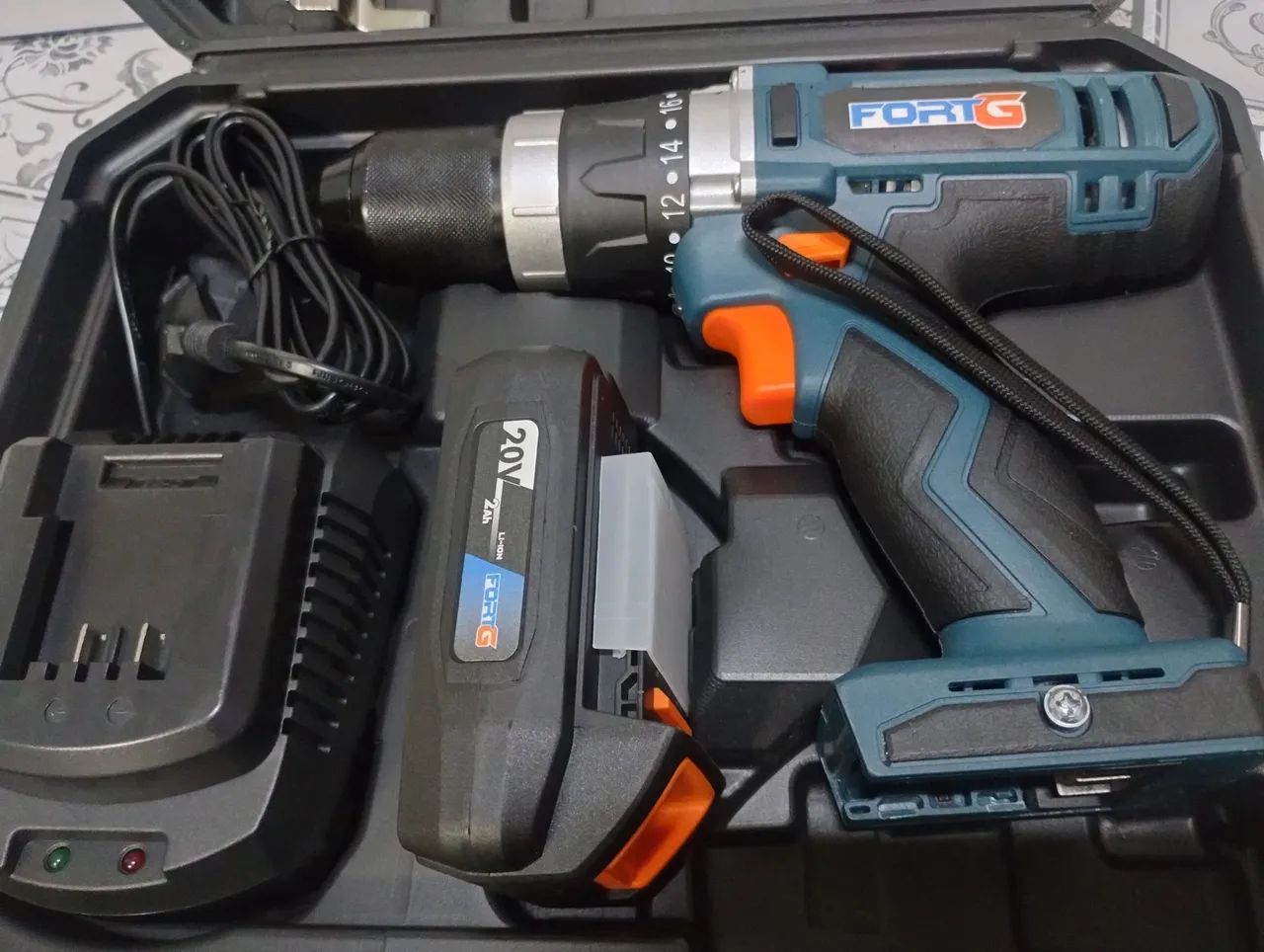 Parafusadeira/Furadeira NOVA64385781875075122