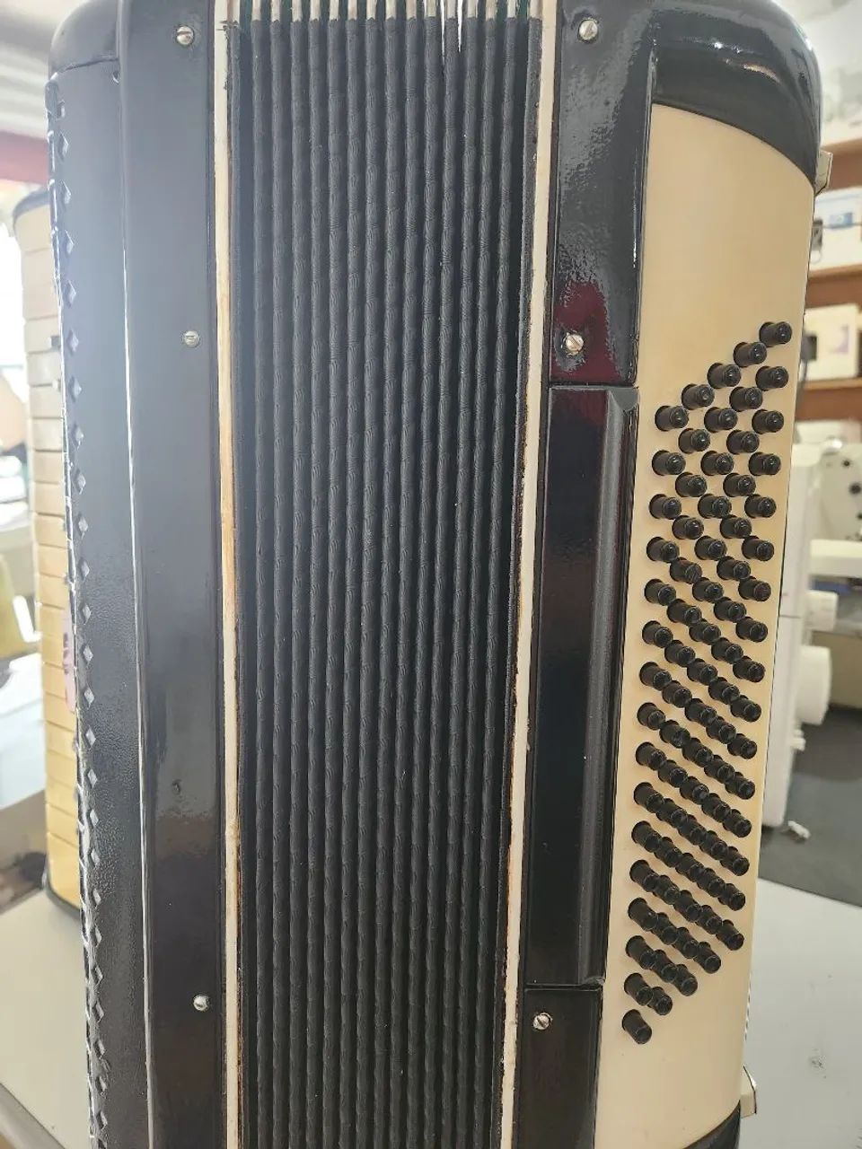 Acordeon antigo Gaita ou Sanfona Todeschini 80 baixos Super 5 - Foto 3