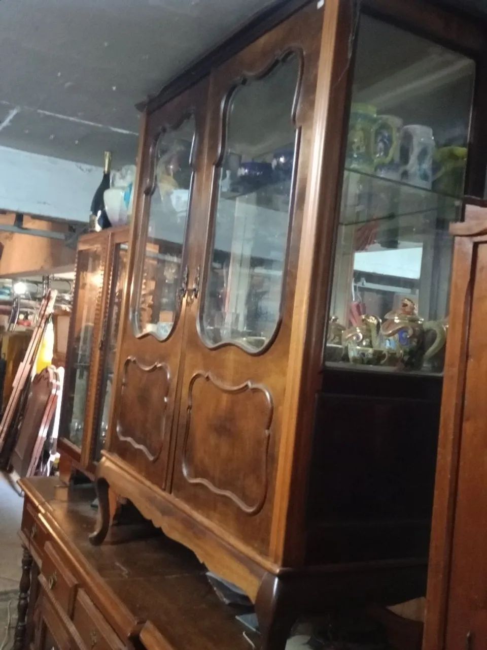 Cristaleira chipandelle antiga de madeira - Foto 3