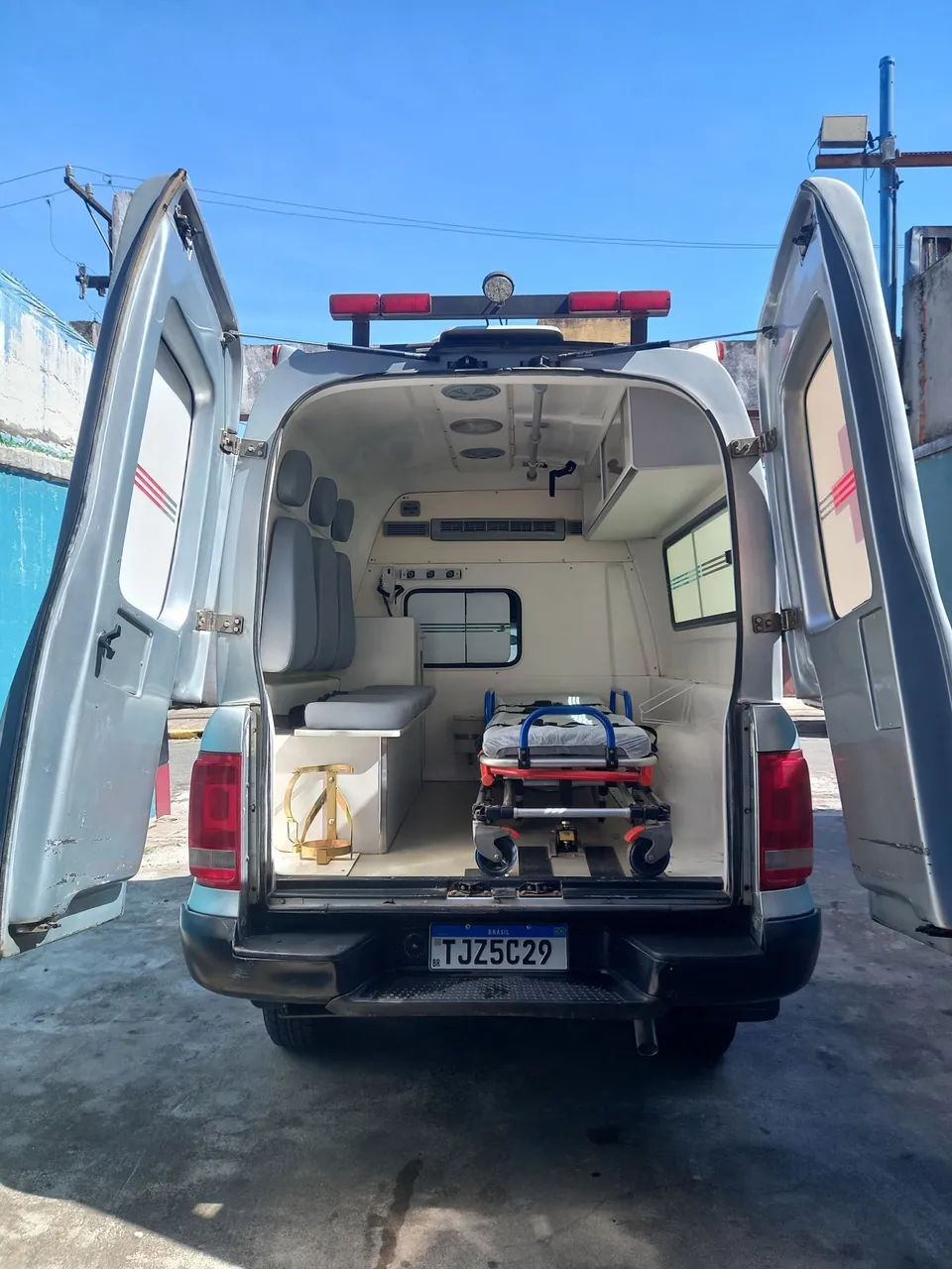 Locação de Ambulancias 4x4 - Foto 5