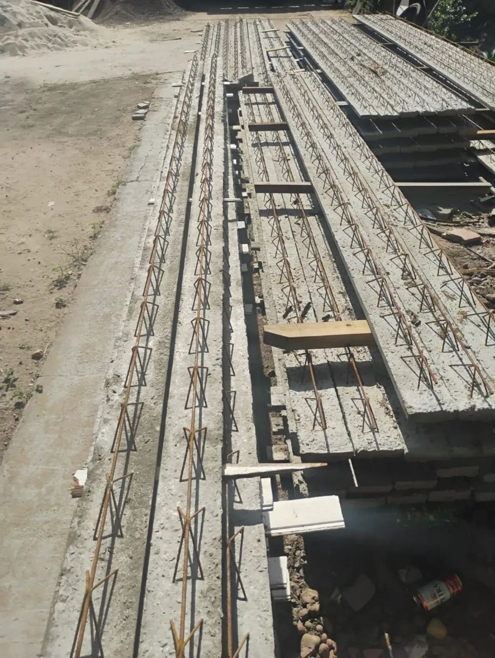 VIGOTAS PARA LAJES - 10,00 REAIS O METRO