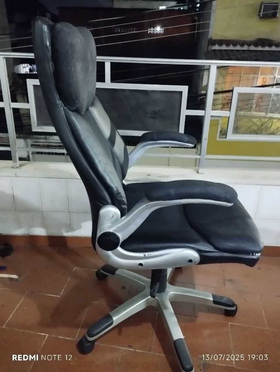 Cadeira de Escritório Executiva Confortável - Foto 3