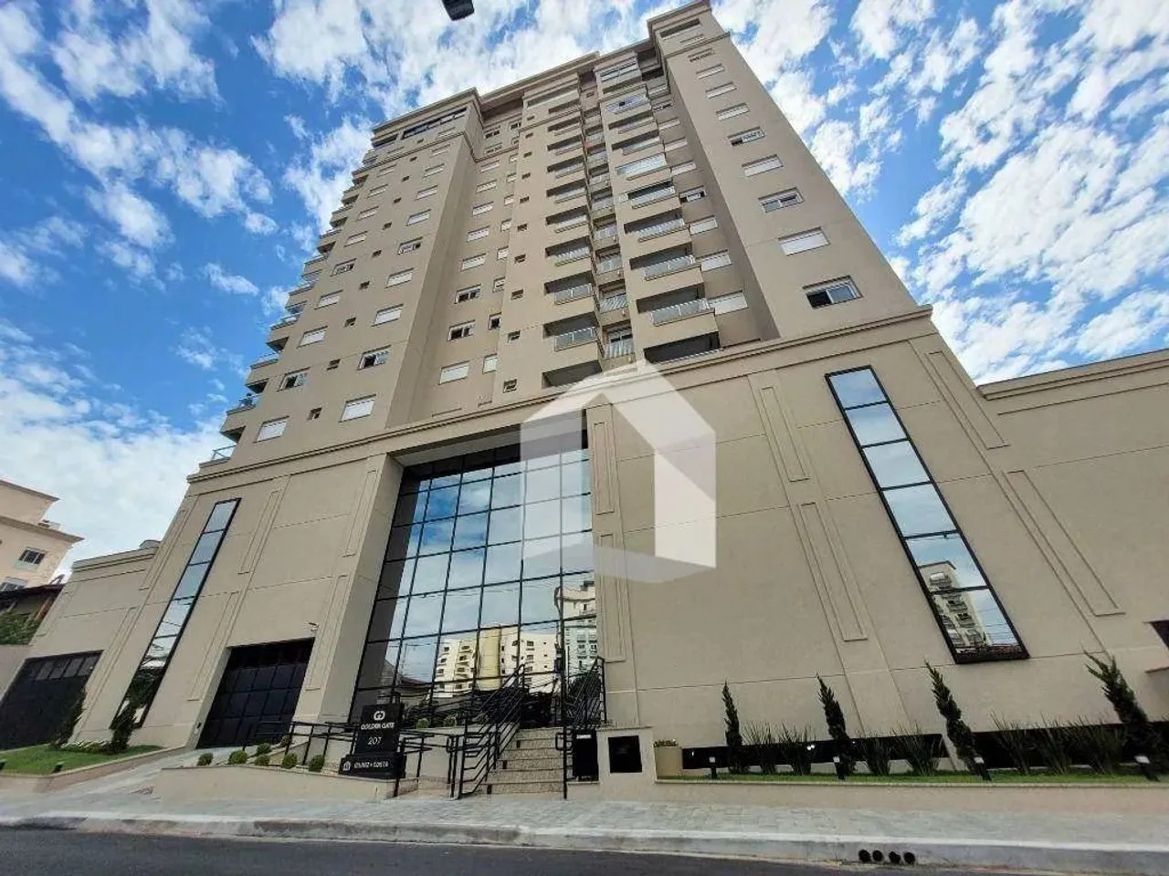 Apartamento com 2 dormitórios à venda, 67 m² por R$ 700.000,00 - São Benedito - Poços de C
