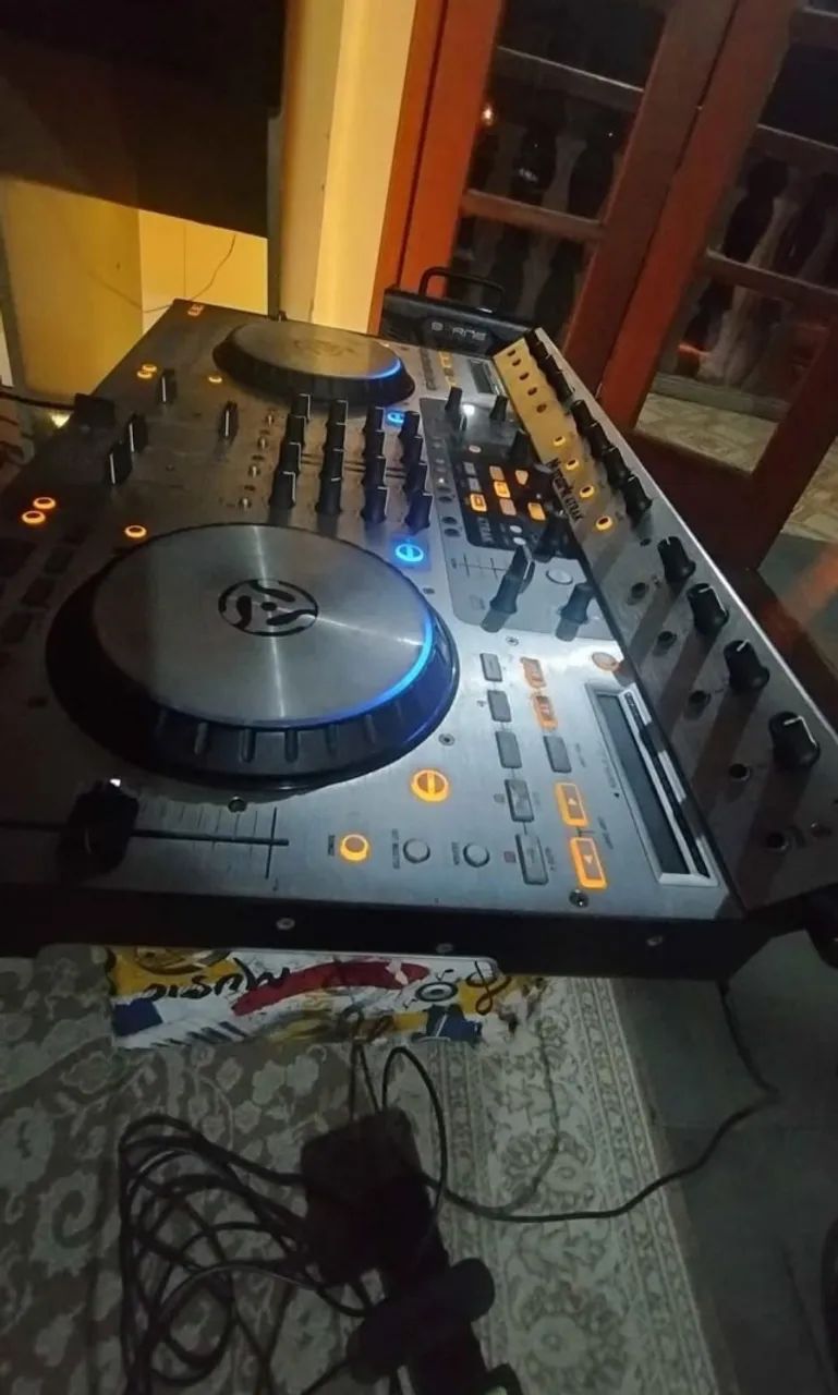 Controladora Numark 4TRACK - Foto 2