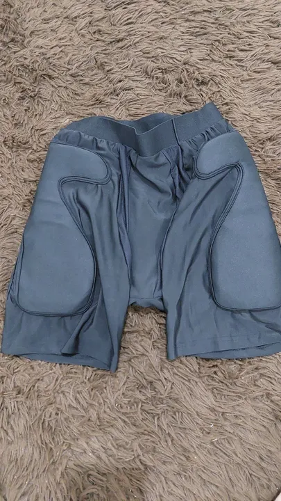 Shorts de proteção com espuma para esportes