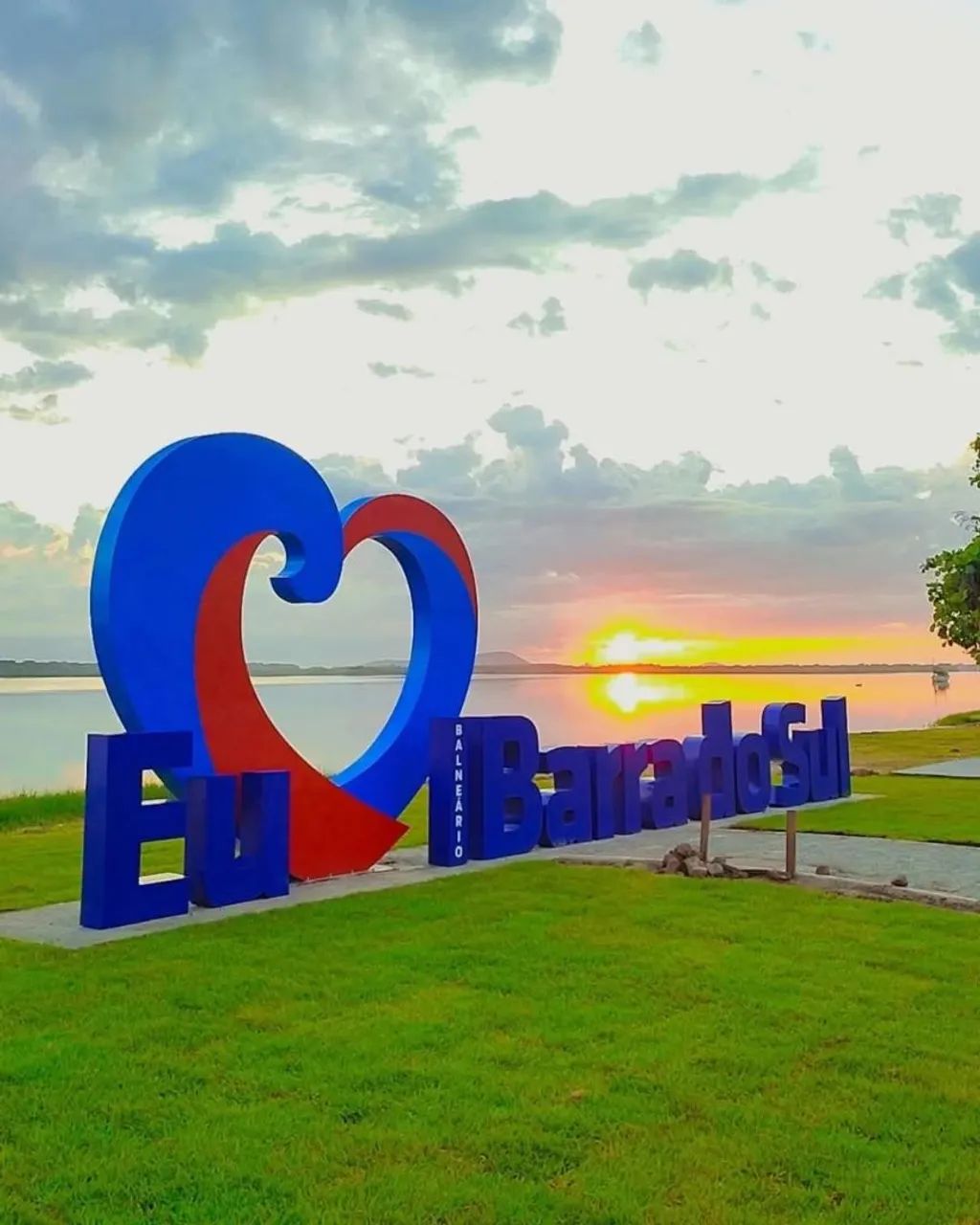 Ótimo apartamento ventilado no centro perto da praia  - Foto 2