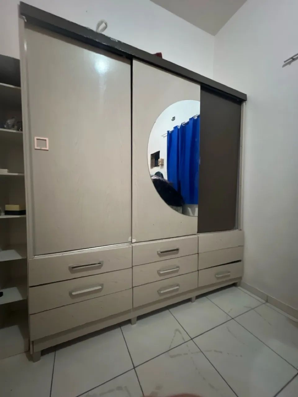 Guarda-Roupa com Espelho e Gavetas Entrego leia : - Foto 2