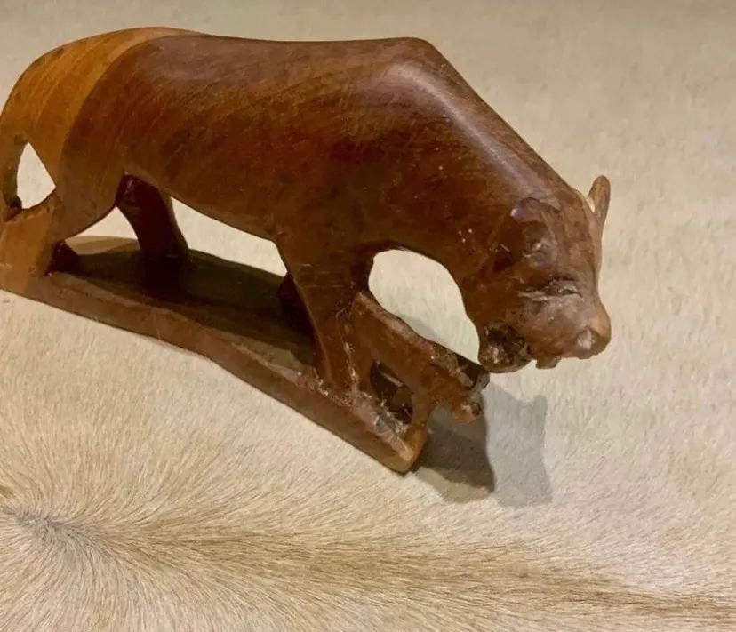 Escultura Leão Em Madeira - África Angola - Foto 4