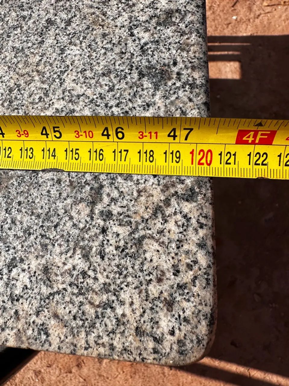 Mesa de granito com 4 cadeiras  - Foto 4