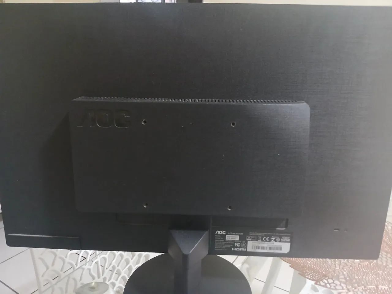 AOC 21.5-inch LED Monitor64739264120577121