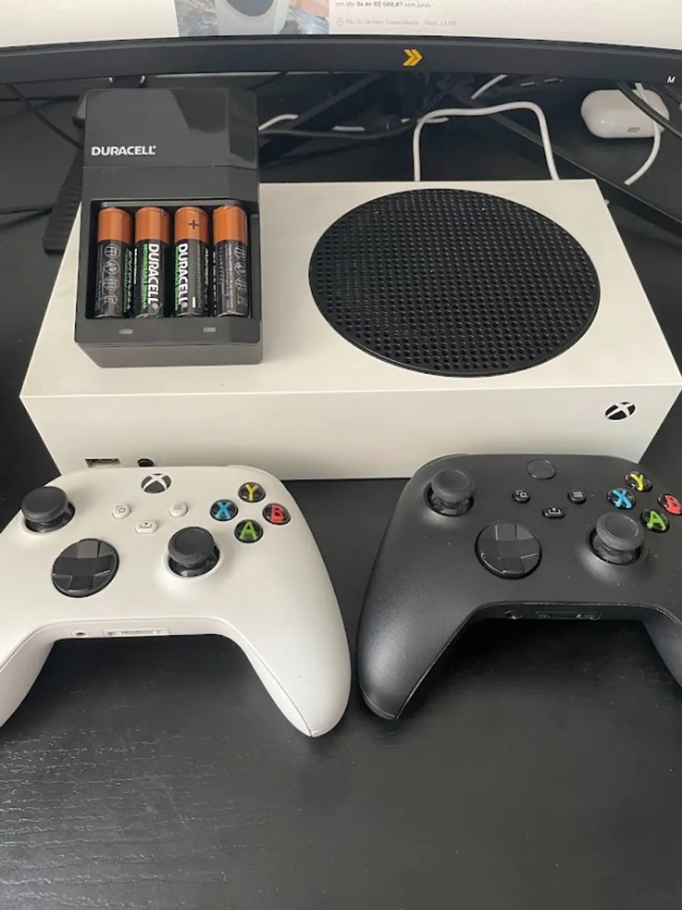 Xbox Series S - 512GB - Semi Novo - Único dono