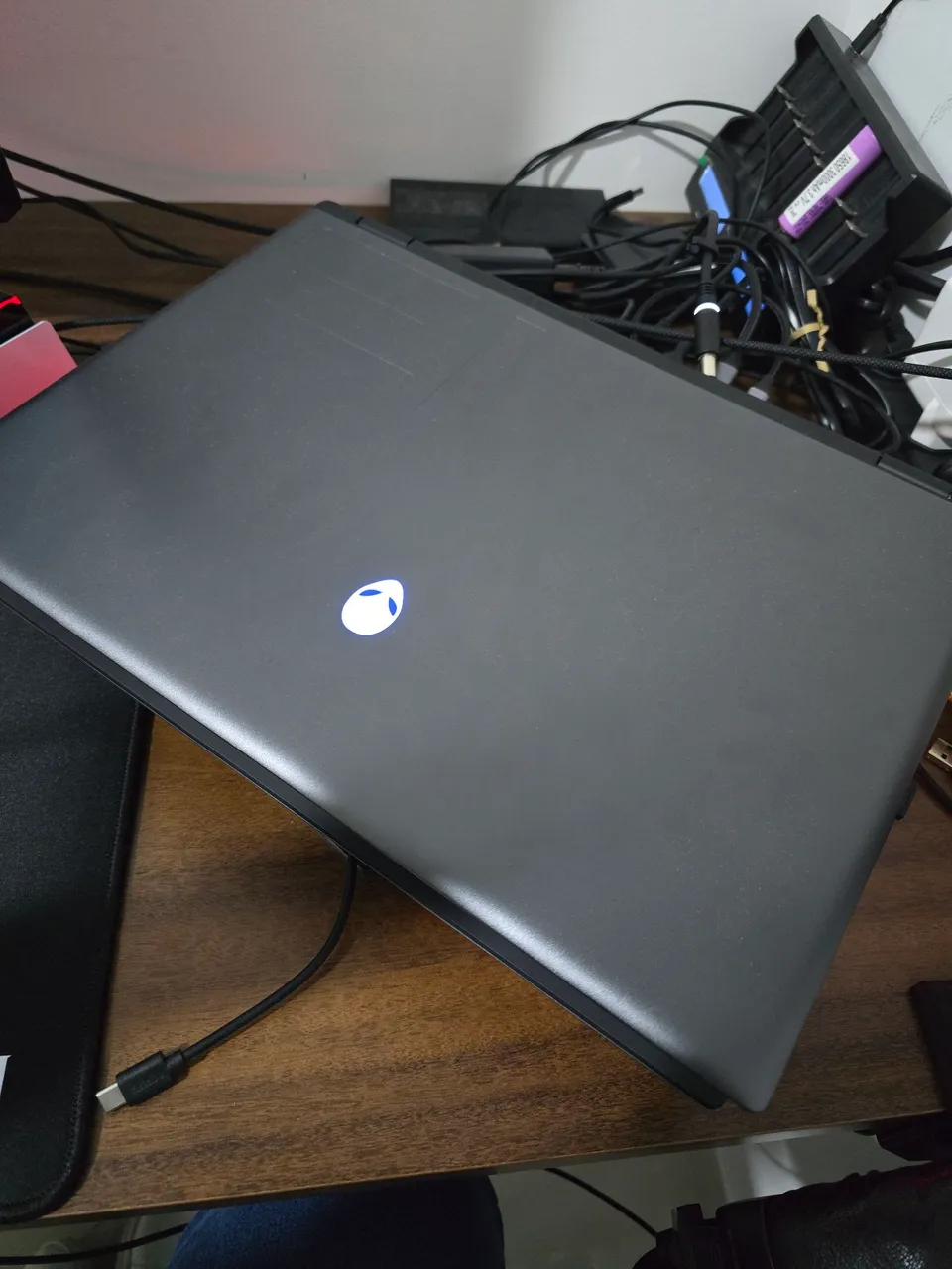 Alienware m16 r2 4060 ultra 7