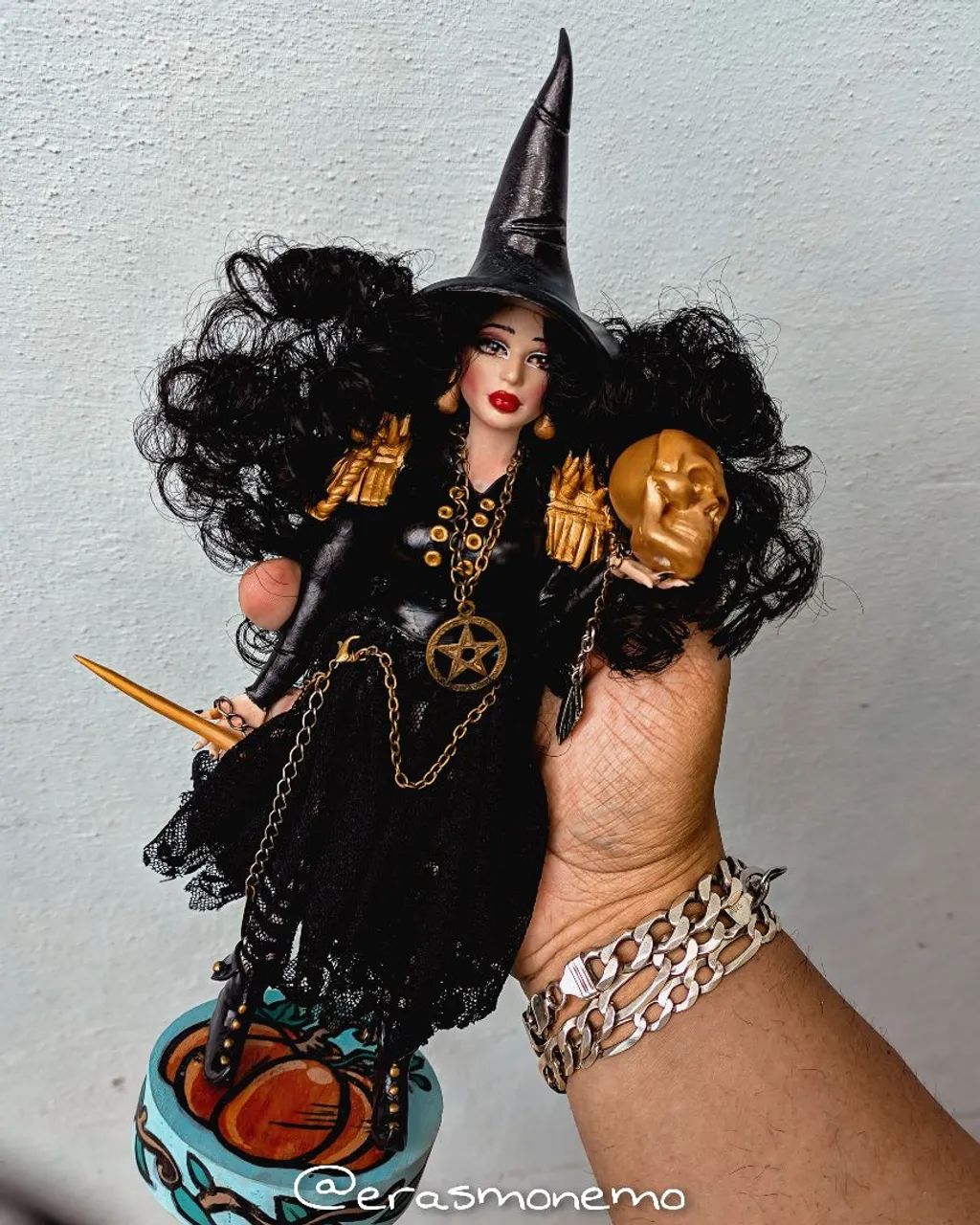 Boneca Bruxa Gótica Artesanal - Foto 2