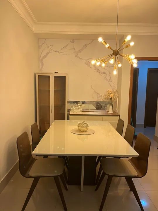 Mesa de Jantar 6 lugares laca off white com tampo de  vidro 