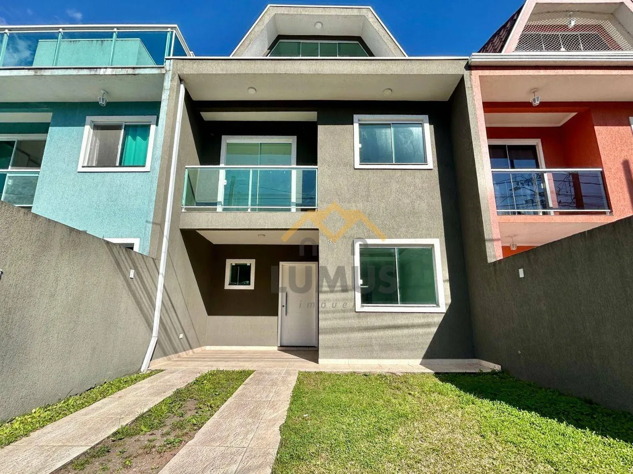 Sobrado com 3 dormitórios à venda, 118 m² por R$ 750.000 - Cidade Industrial - Curitiba/PR