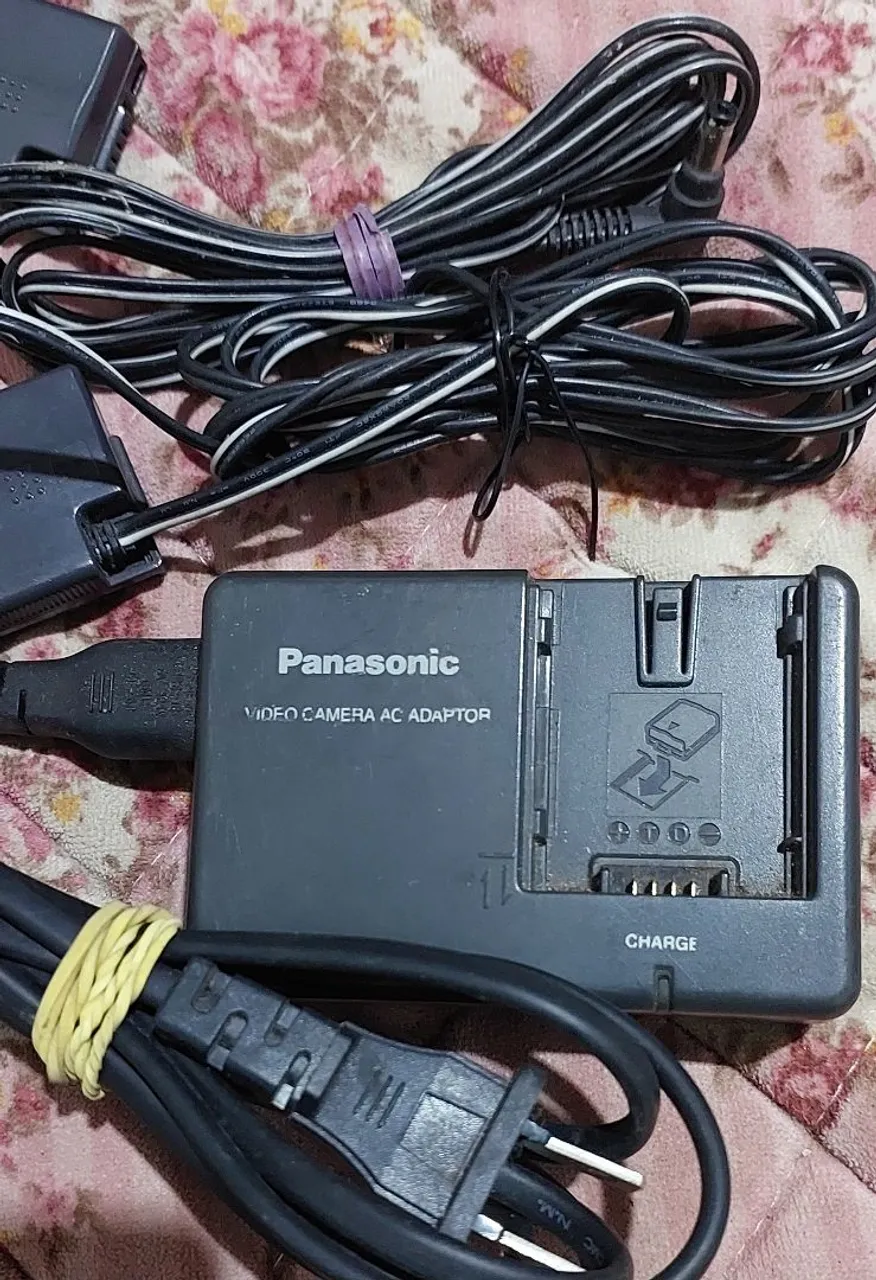 Carregador/Adaptador Panasonic para Filmadoras