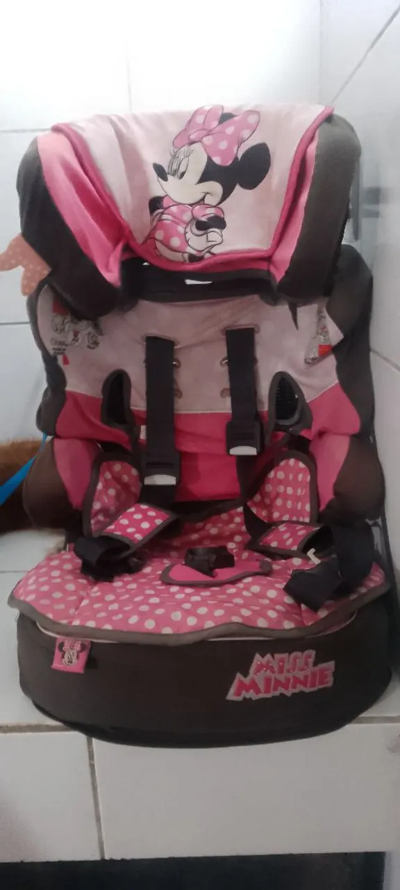 Cadeirinha de Carro Infantil Minnie Rosa que vira a assento