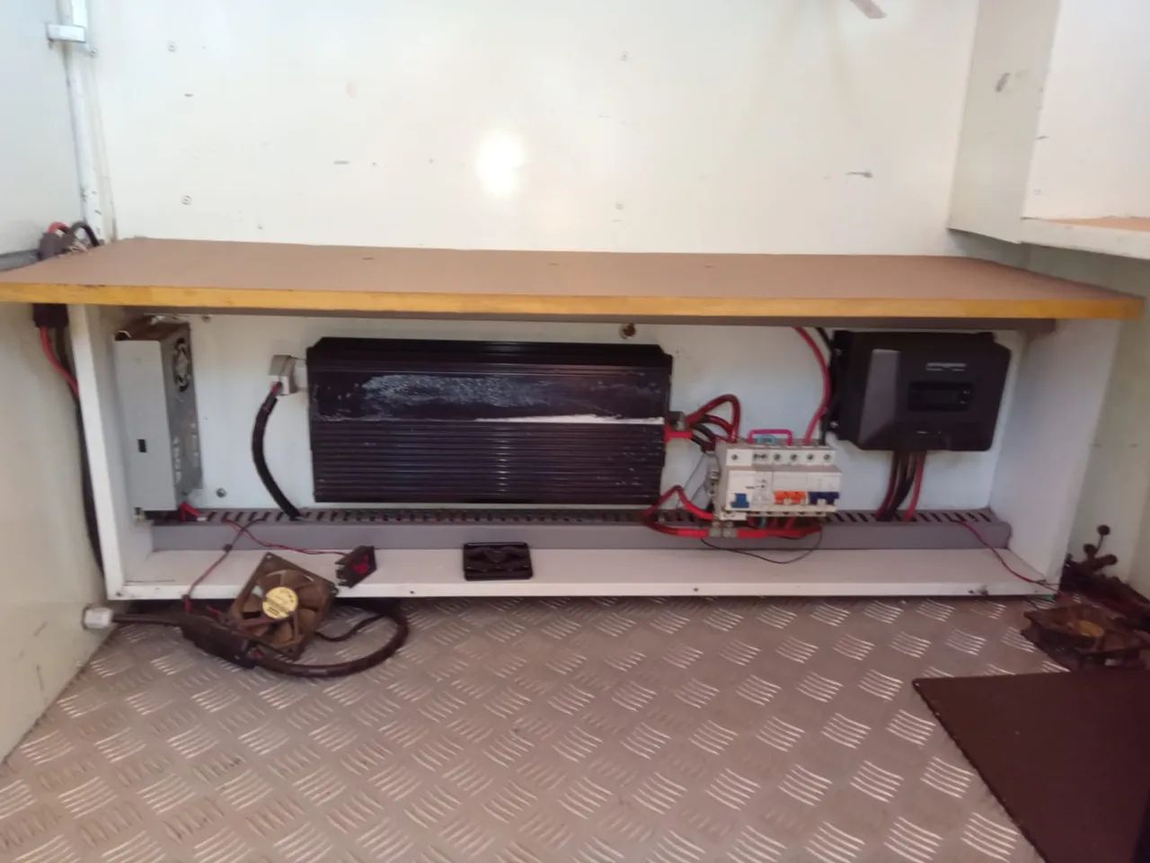 Urgente Vende se ou troca por moto trailer c placa solar 